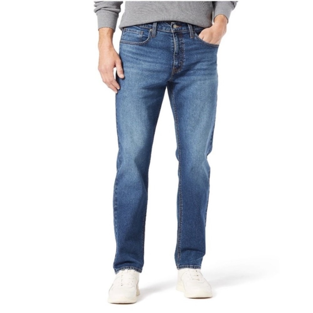 Signature by Levi Strauss Athletic‎ Fit Jeans